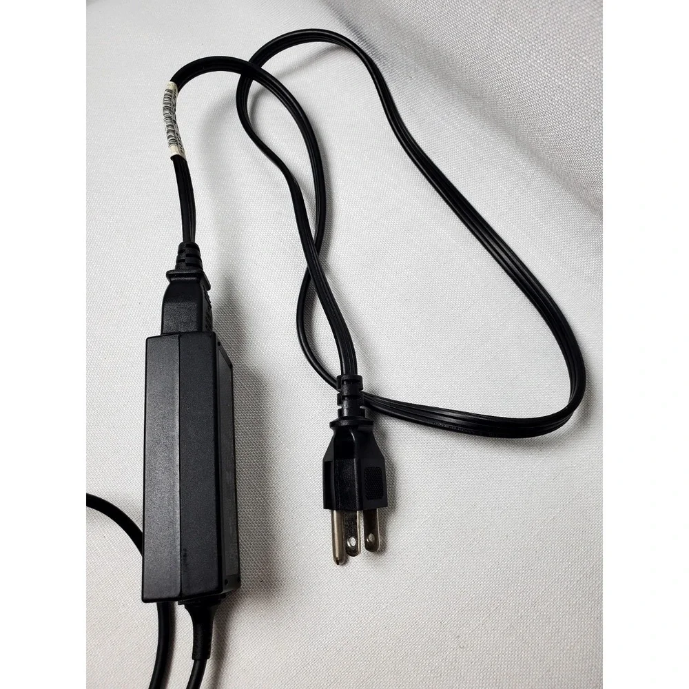 Genuine HP 45W Laptop Charger 19.5V 2.31A TPN-FA02 741727-001 854054-005 AC Adap